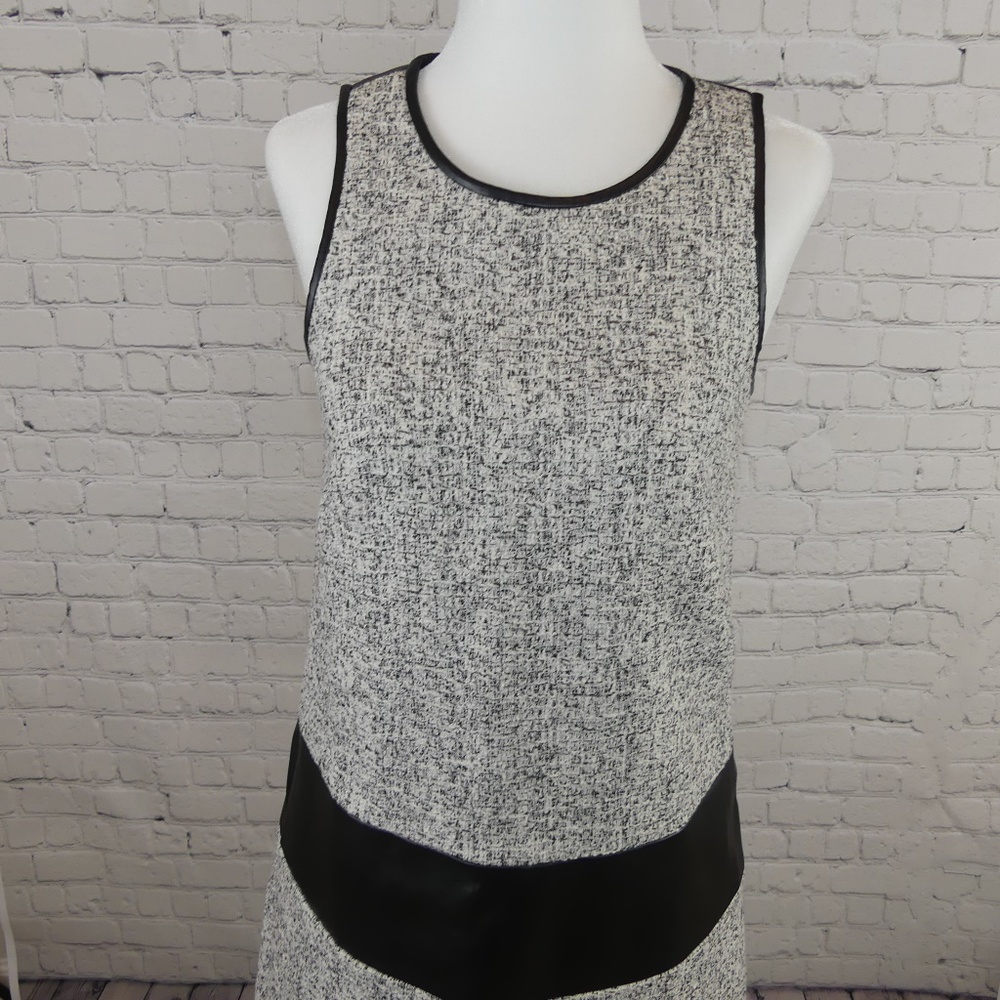 4.Collective Tweed Dress - Picture 4 of 10